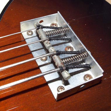 1965 Vox Bassmaster bass - compensating bridge detail