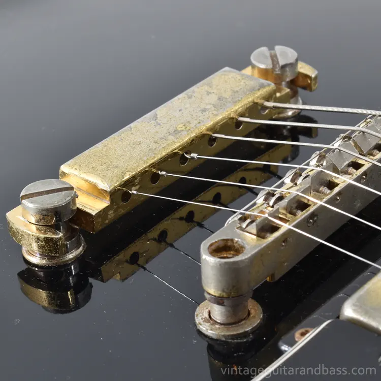 Matsumoku hook-on tailpiece fitted to a Shaftesbury 3400 Les Paul copy