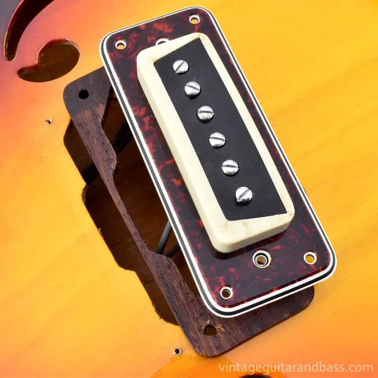 Matsumoku trapezoid pickup with rosewood spacer